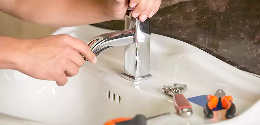 Bathtub Faucet Replacement in Garfield